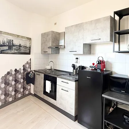 Cinzia's Pad Апартаменты Болонья